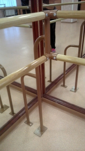 Кронштейн напольный угловой (двухрядный) - fgospostavki.ru - Казань